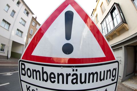 In Münster hatte die Entschärfung einer Weltkriegsbombe auch Folgen für den Bahnverkehr. (Archivbild) Foto: Friso Gentsch/dpa