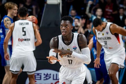 Deutschlands Superstar Dennis Schröder beim Eurobasket-Spiel am Freitag