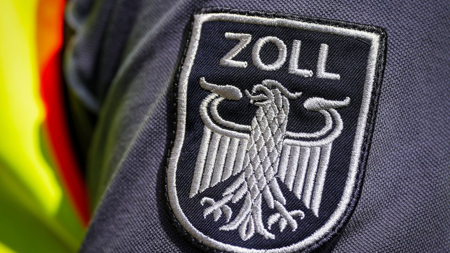 Beamte von Zoll, Polizei, dem Landkreis Oldenburg und der Gemeinde Großenkneten sind im Einsatz (Symbolbild) Foto: Soeren Stache