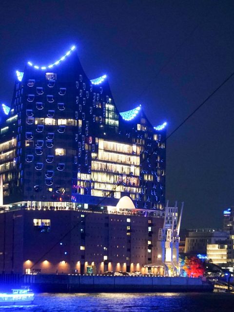 Die Elphi in Hamburg ist blau