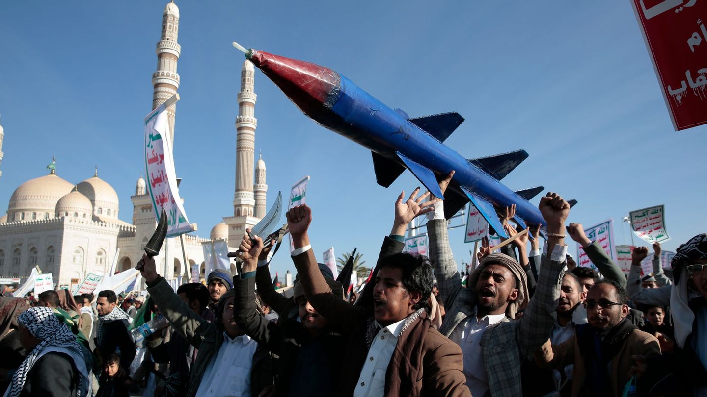 Middle East conflict: Israel again catches rocket from Yemen