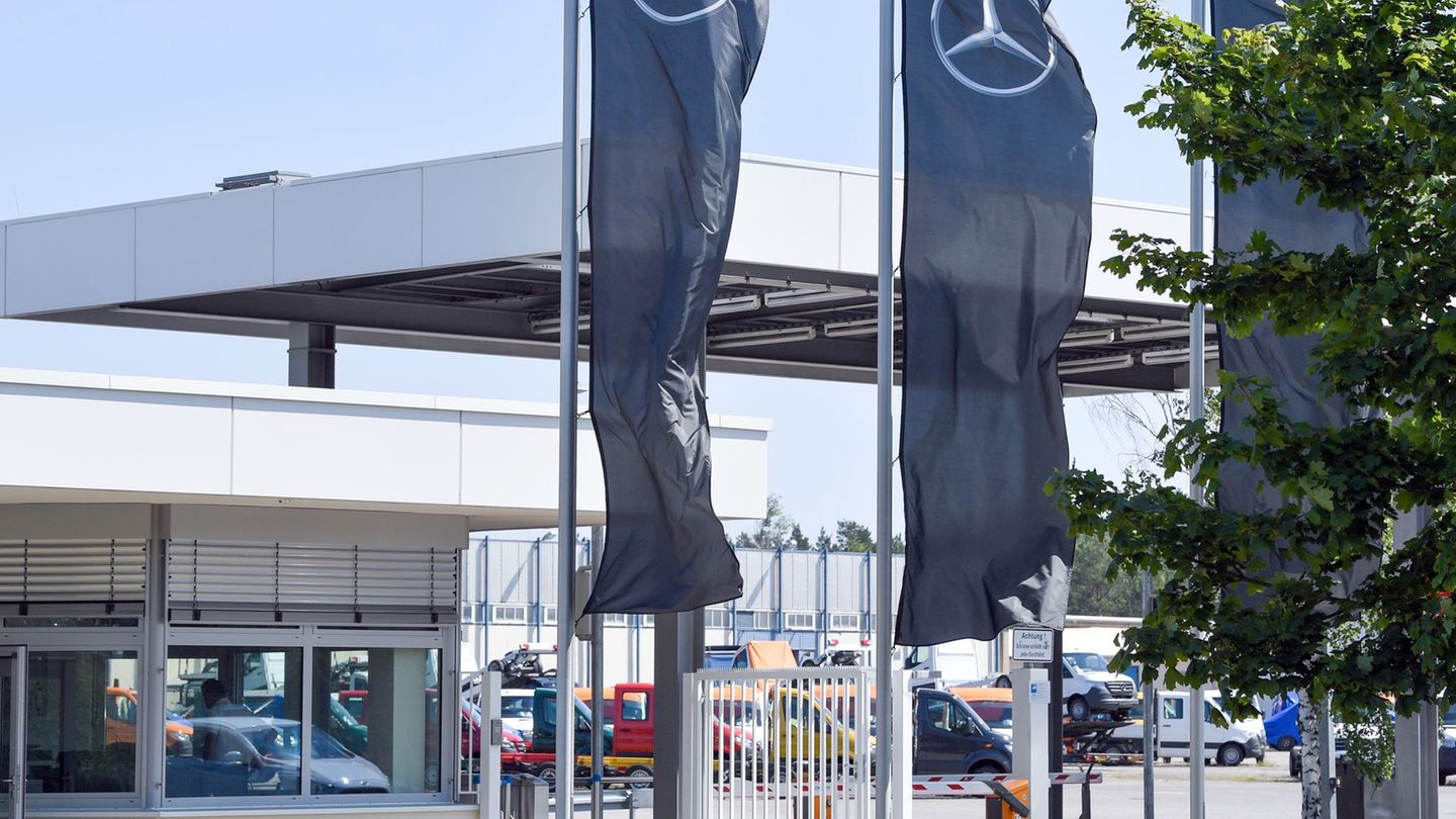 Die IG Metall setzt sich mit einer Aktion für den Erhalt des Werks von Mercedes-Benz in Ludwigsfelde ein, in dem derzeit Sprinte