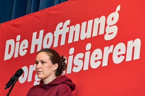 Rebecca Ruppert wurde mit rund 96 Prozent gewählt. Foto: Sascha Ditscher/dpa