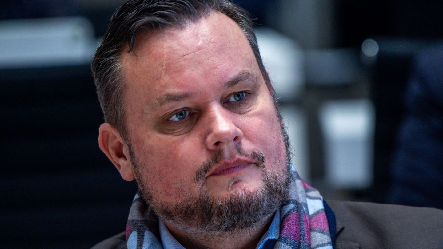 Mecklenburg-Vorpommerns FDP-Landeschef René Domke räumt tiefe Risse in der Landespartei ein. (Archivbild) Foto: Jens Büttner/dpa