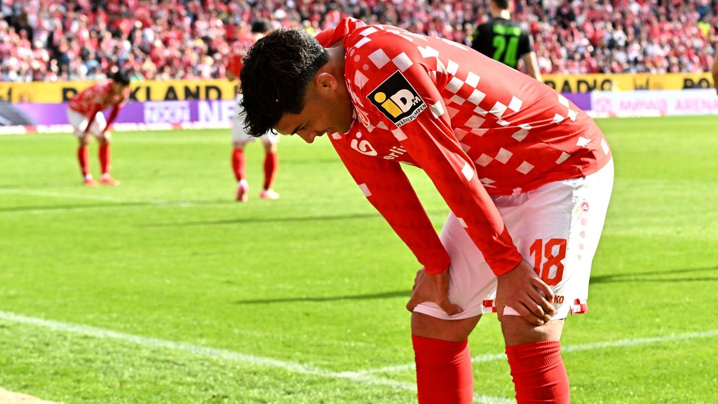 Nadiem Amiri hat heftige Kritik an der Leistung des FSV Mainz 05 im Spiel gegen RB Leipzig geübt. Foto: Torsten Silz/dpa