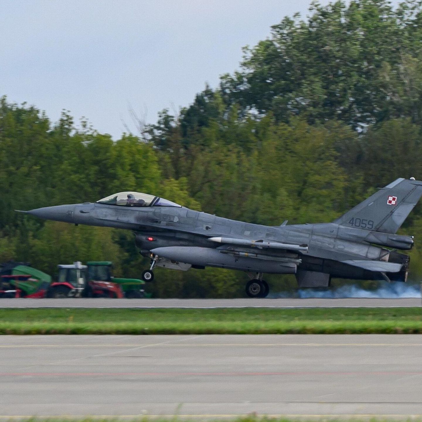 Ein polnischer F-16-Kampfjet