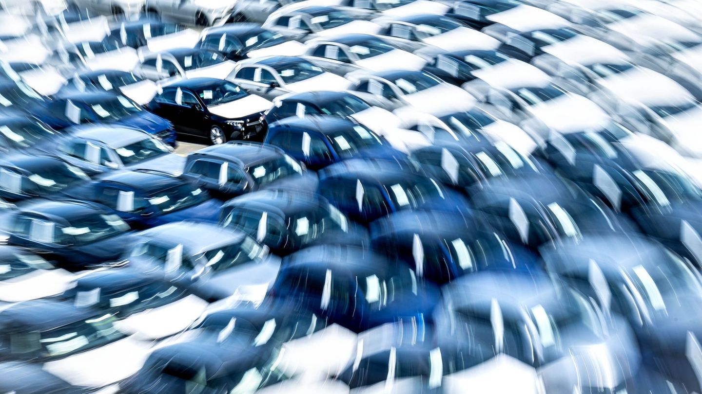 Study: The carmakers’ profits have broken so hard