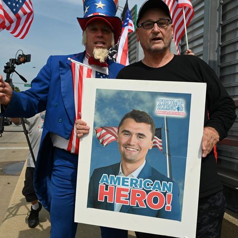 Charlie Kirk Anhänger