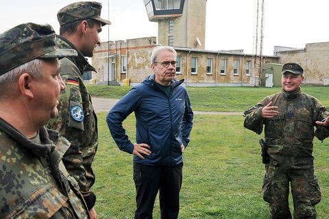 Innenminister Georg Maier besuchte am Wochenende Thüringer Soldatinnen und Soldaten in Litauen. Sie nehmen an der Brigadeübung "
