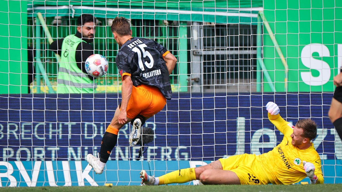 Naatan Skyttä erzielte den Führungstreffer für Kaiserslautern. Foto: Daniel Karmann/dpa