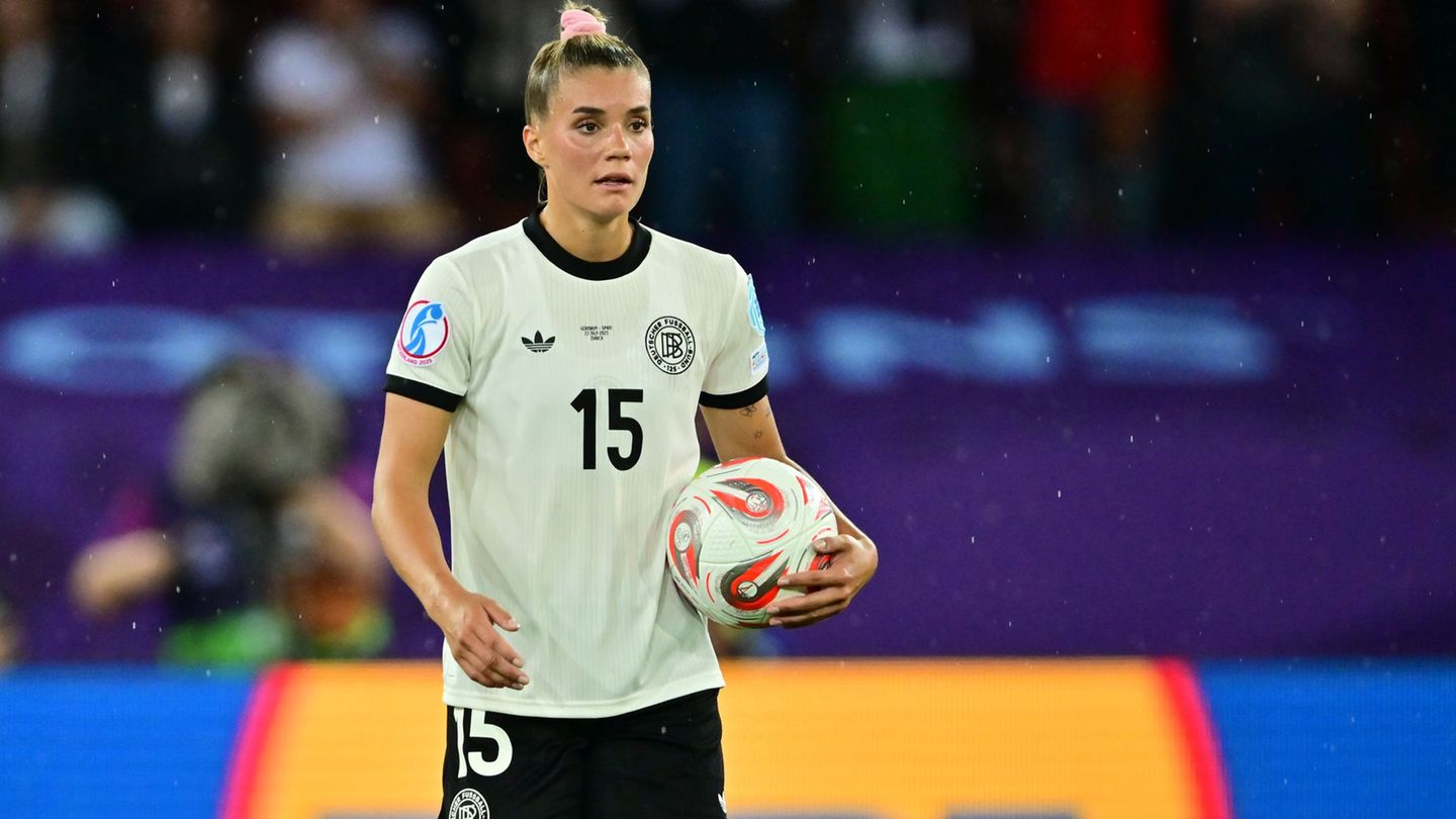Nationalspielerin Selina Cerci schockt die Eintracht-Frauen mit ihren zwei Toren. Foto: Sebastian Christoph Gollnow/dpa
