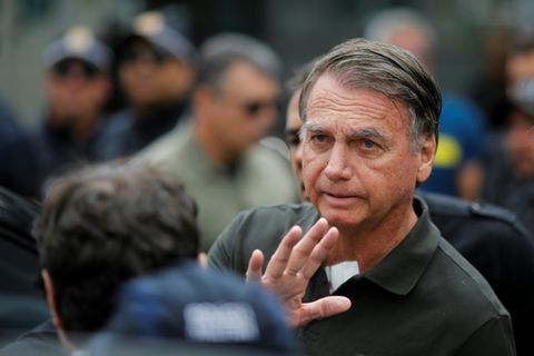 Bolsonaro beim Verlassen des Krankenhauses