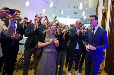 Für Hendrik Wüst ist klar: Wenn es in Stichwahlen gegen die AfD geht, unterstützt seine CDU andere demokratische Parteien wie di