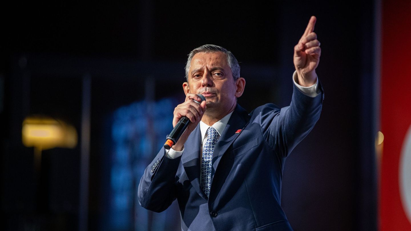 Process for party congress: Opposition head of Türkiye threatens to dismantle
