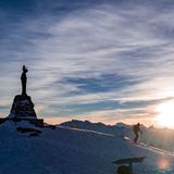 Marienfigur auf dem Gipfel des Mont-Noble