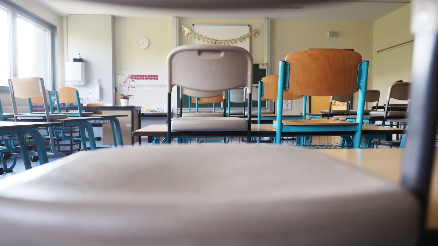 Die freien Schulen in Thüringen sollen mehr Geld bekommen. (Symbolbild) Foto: Bodo Schackow/dpa