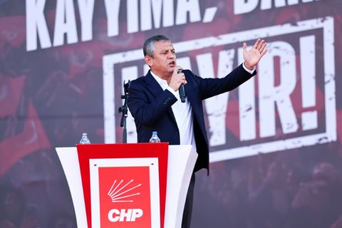 Özgür Özel