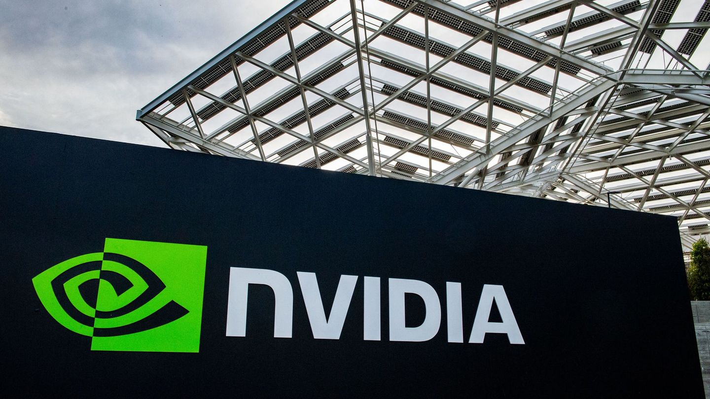 China vertieft eine Untersuchung gegen Nvidia. (Archivbild) Foto: Andrej Sokolow/dpa