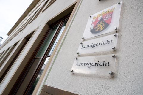 Der Prozess um den Tod eines Säuglings fand am Landgericht Trier statt. (Symbolbild) Foto: Harald Tittel/dpa