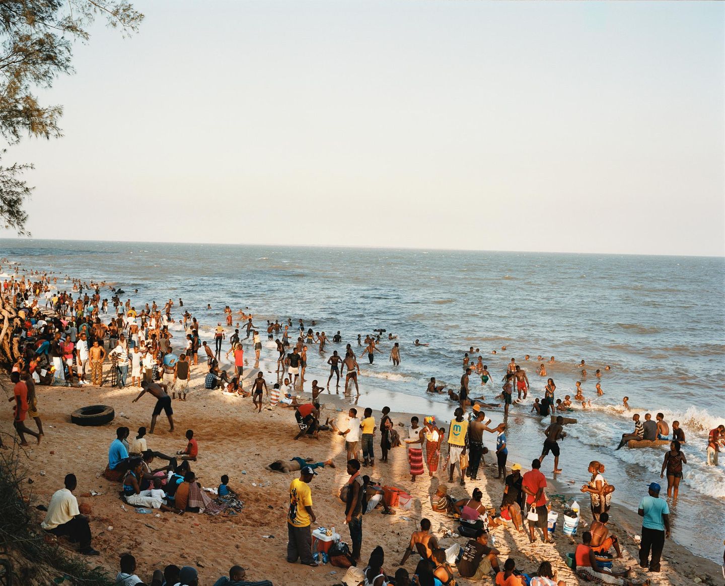 Menschen an einem Strand
