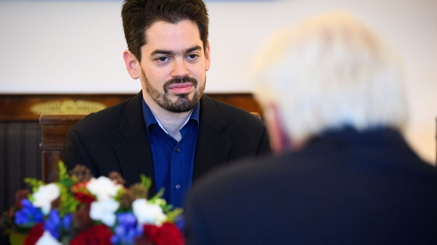 Lahav Shani wurde in Belgien ausgeladen - nun gibt es Gesten der Solidarität, auch durch den Bundespräsidenten. Foto: Bernd von