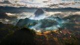 Steinzeit Bergpanorama in Laos