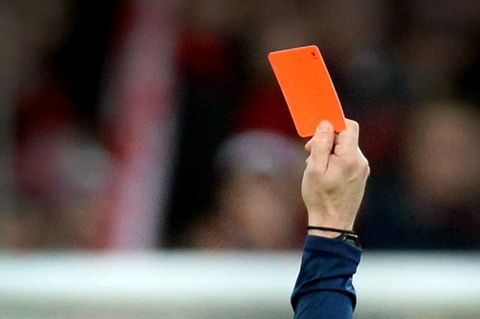 Im bayerischen Amateurfußball liegen die Zahlen zu Gewalt- und Diskriminierungsfällen auf einem konstanten Niveau. (Symbolbild)