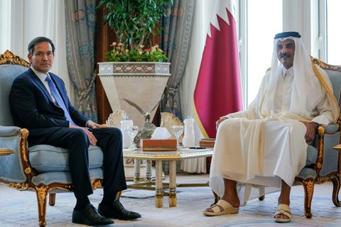 Marco Rubio und Scheich Tamim bin Hamad al-Thani in Doha