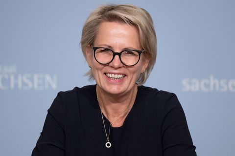 Kulturministerin Barbara Klepsch (CDU) sieht das Geld im Bereich der Chöre, die unter der Coronazeit besonders litten, gut inves
