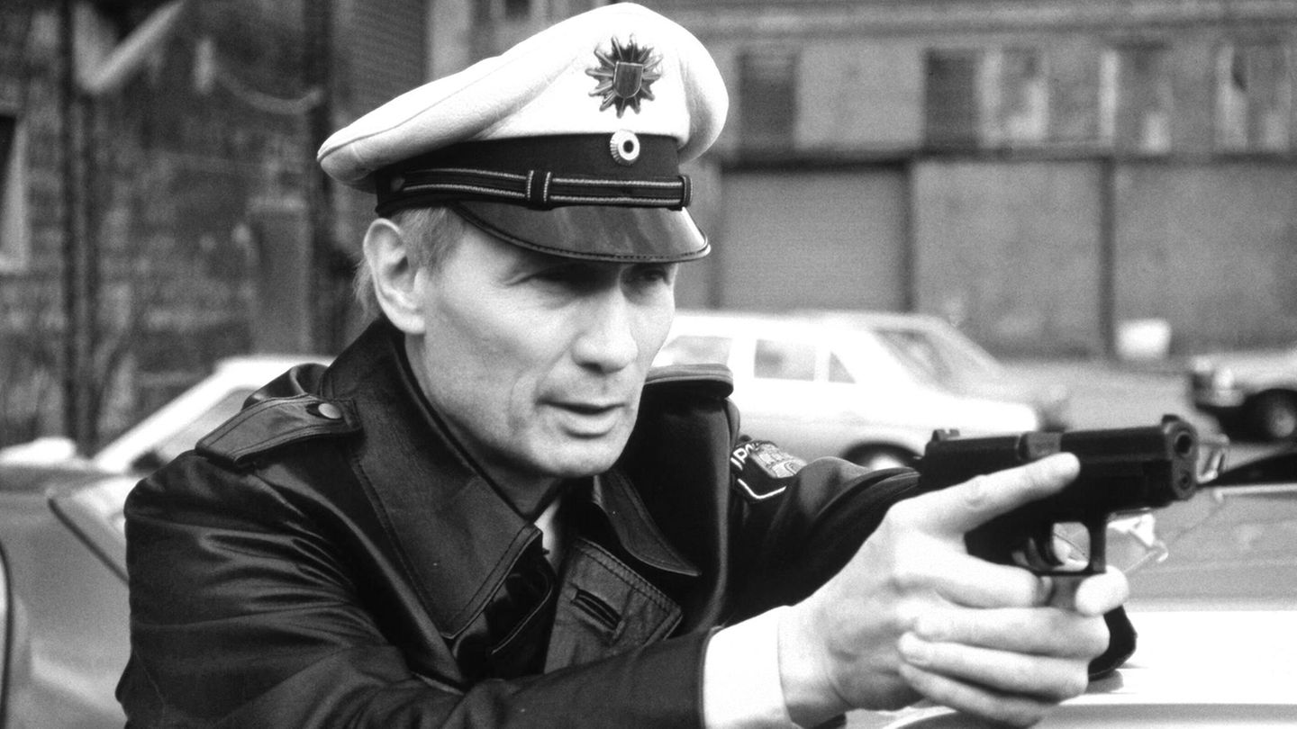 Arthur Brauss als Richard Block während der Dreharbeiten zum" Großstadtrevier" 1988