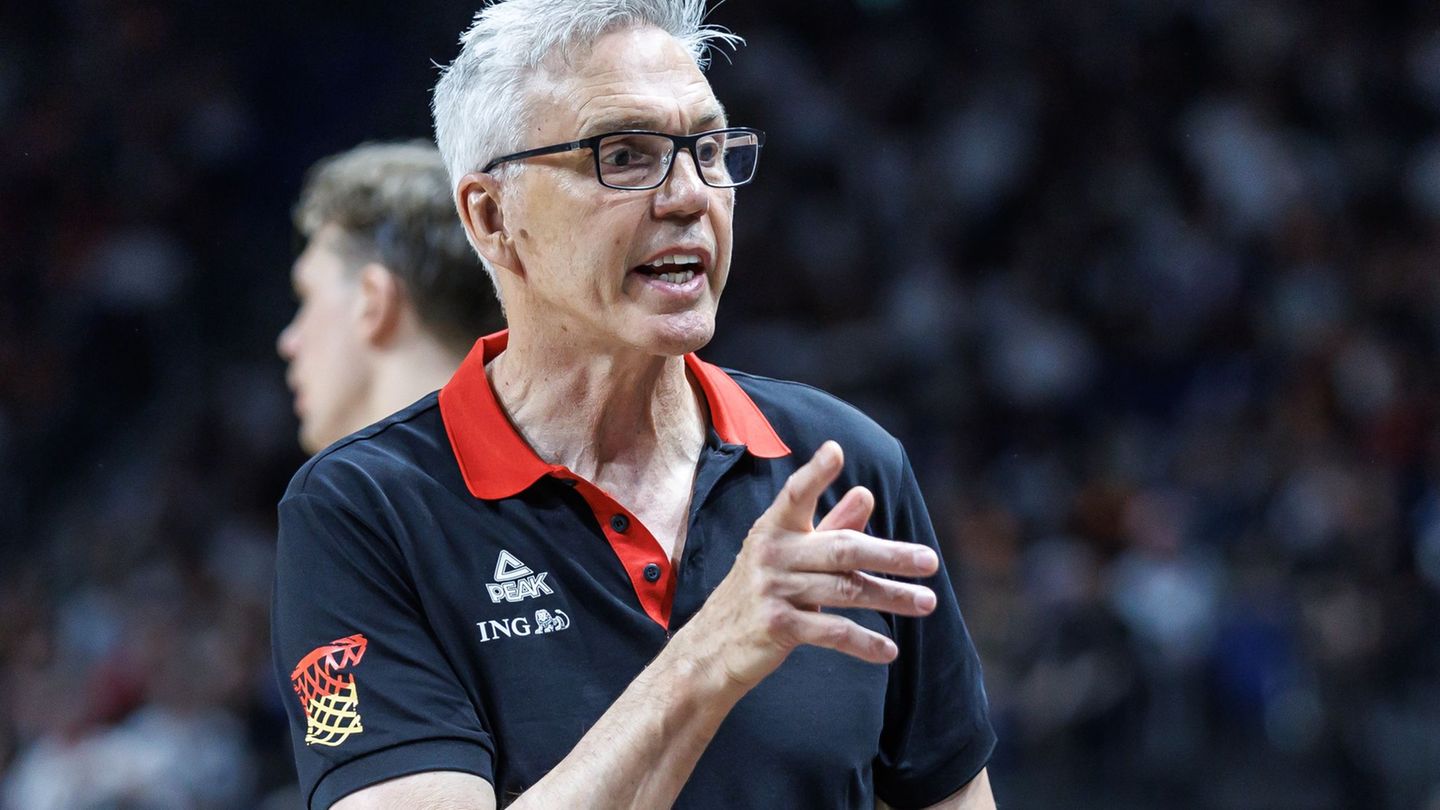 Ex-Nationaltrainer Gordon Herbert führte die deutschen Basketballer 2023 zum WM-Titel. (Archivbild) Foto: Andreas Gora/dpa
