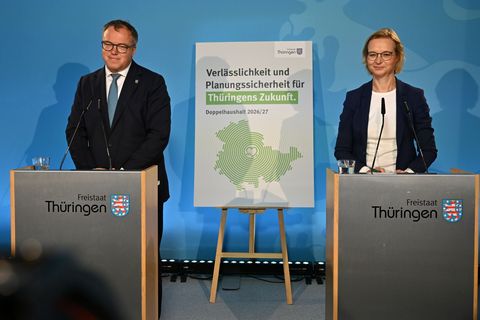 Thüringens Landesregierung legt den Haushaltsentwurf vor. Foto: Martin Schutt/dpa