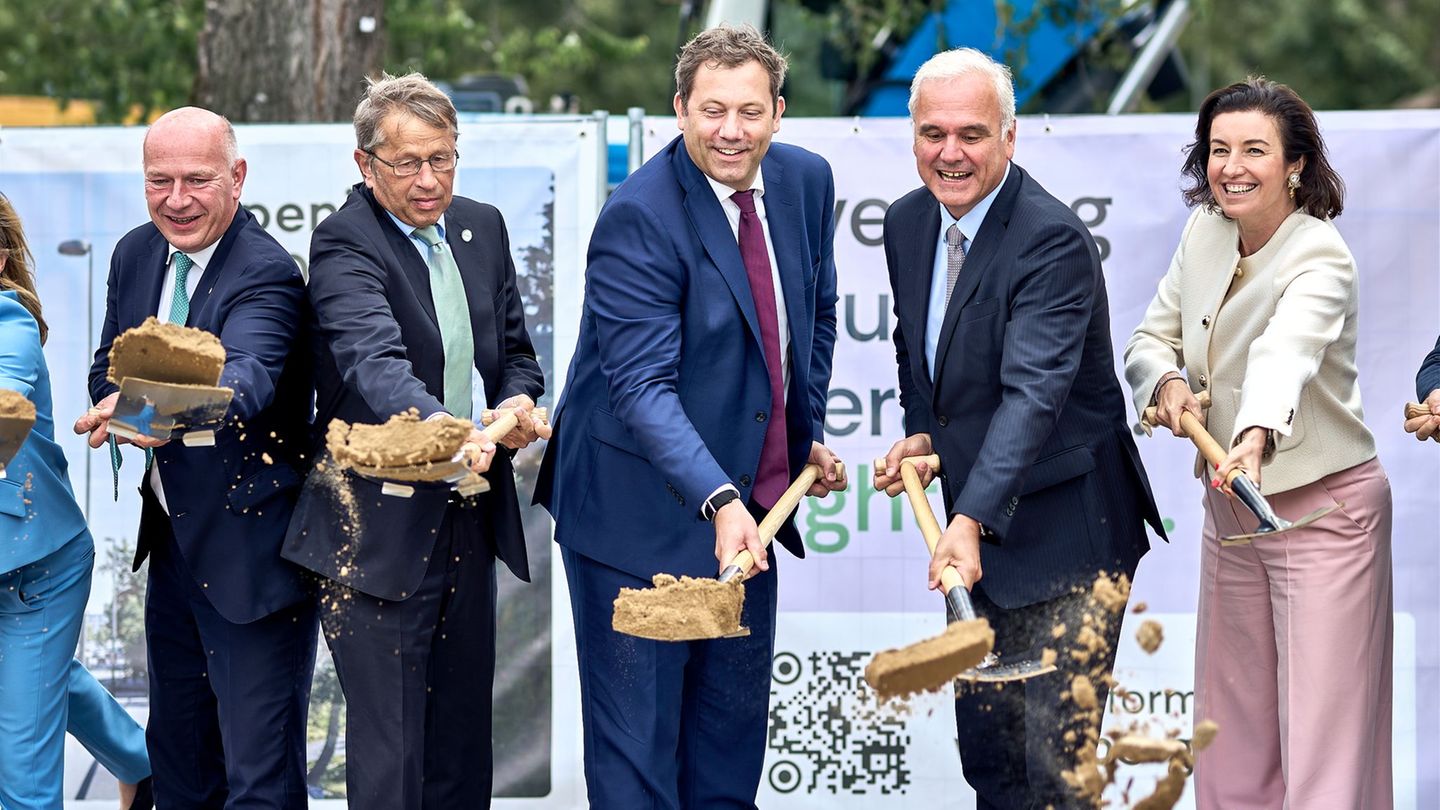 Ein neues Zentrum für Gen- und Zelltherapie wird in Berlin gebaut. Foto: Michael Ukas/dpa