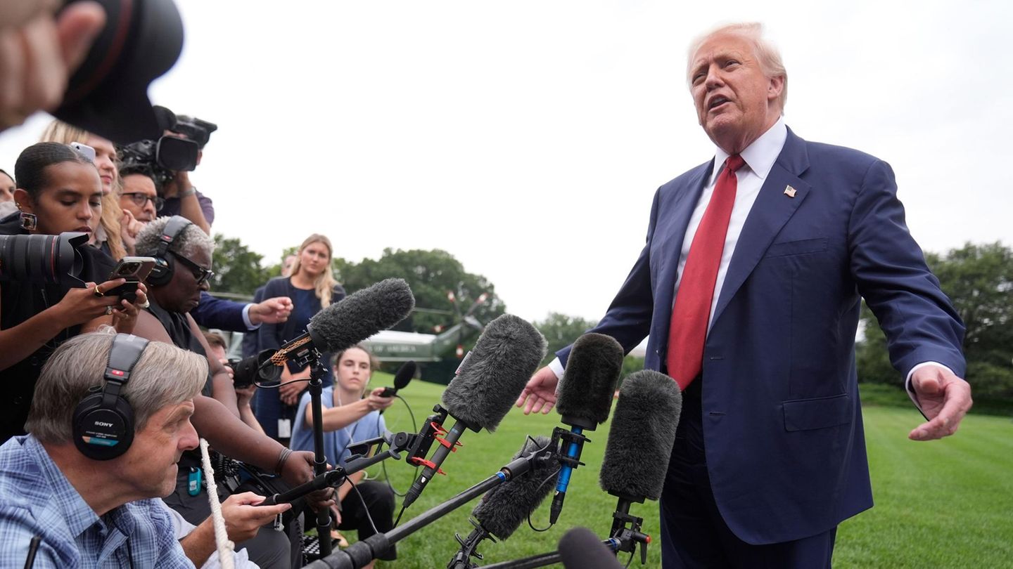 US-Präsident Donald Trump spricht vor Journalisten