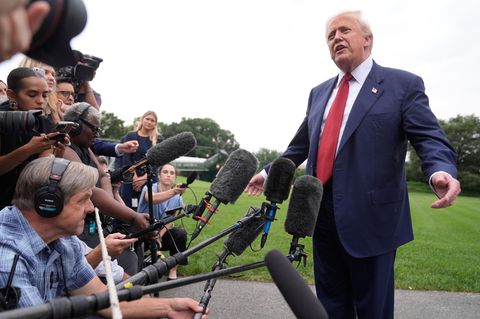 US-Präsident Donald Trump spricht vor Journalisten