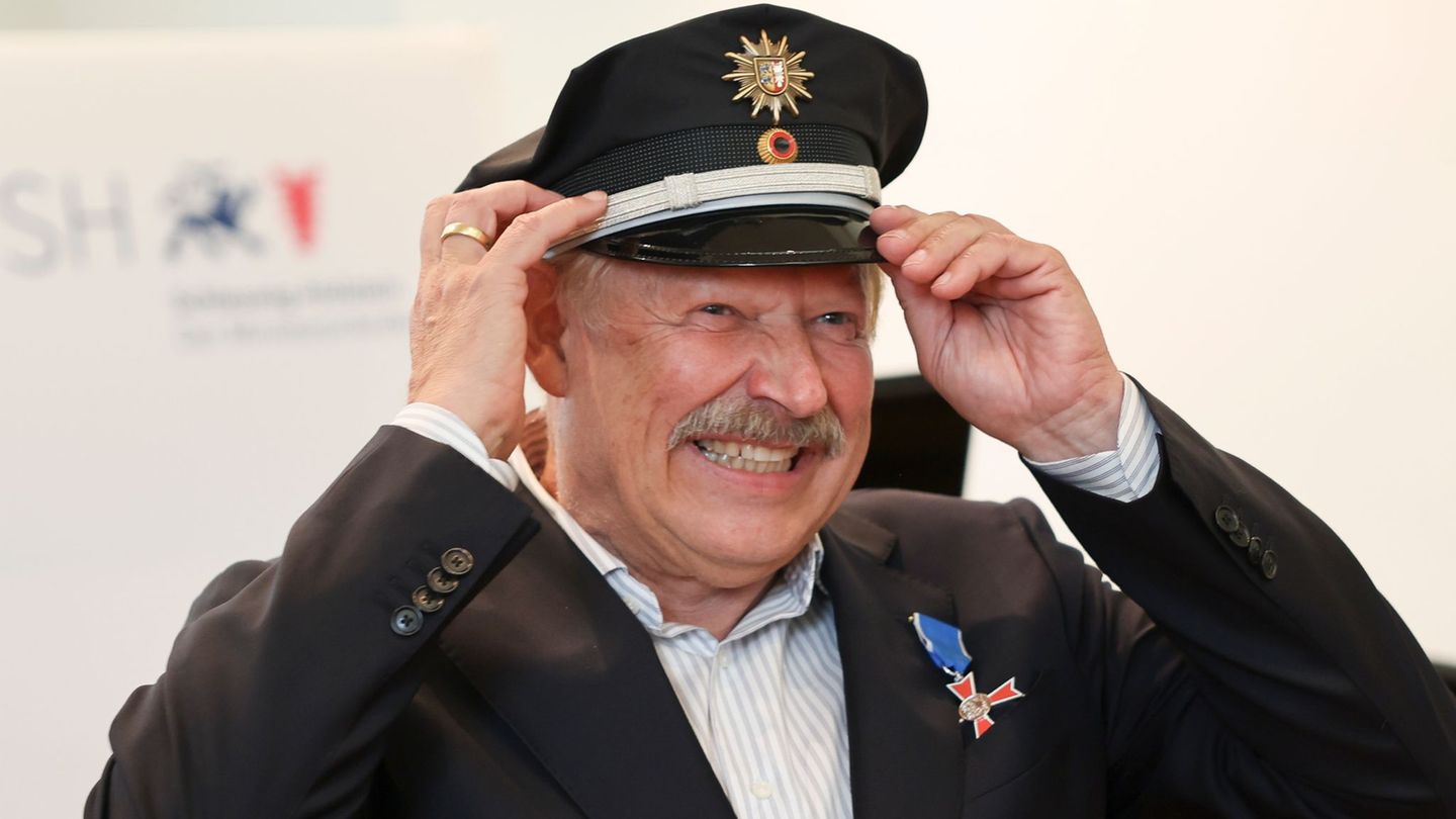 Nach mehr als 40 "Tatort"-Folgen ist Axel Milberg Ehrenkommissar der schleswig-holsteinischen Landespolizei. Foto: Christian Cha