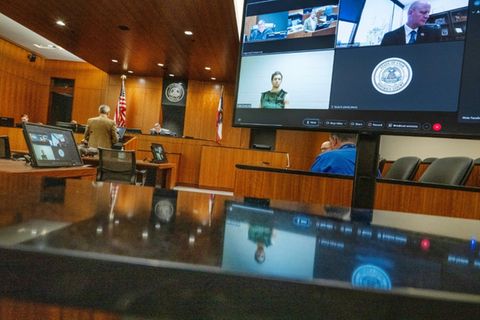 Mutmaßlicher Kirk-Attentäter erstmals vor Gericht erschienen - Todesstrafe gefordert