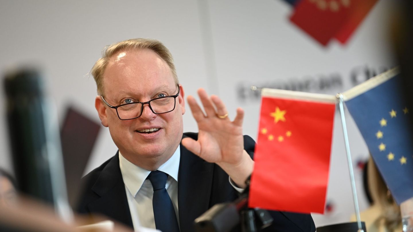 EU-Kammerpräsident Eskelund sieht bei China Handlungsbedarf. (Archivbild) Foto: Johannes Neudecker/dpa