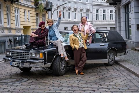 Gut gelaunt und mit einer Mission: Katharina Thalbach, Uschi Glas, Soogi Kang und Ursula Werner als Rentnerinnen-Quartett. Foto: