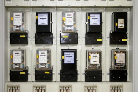 Technik von gestern: In Deutschland sind fast ausschließlich alte Stromzähler im Einsatz. Kluge Smart Meter, wie Tibber und andere Anbieter sie für dynamische Preise brauchen, findet man nicht einmal in drei Prozent der Haushalte