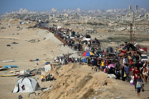 Flüchtlinge verlassen Gaza-Stadt