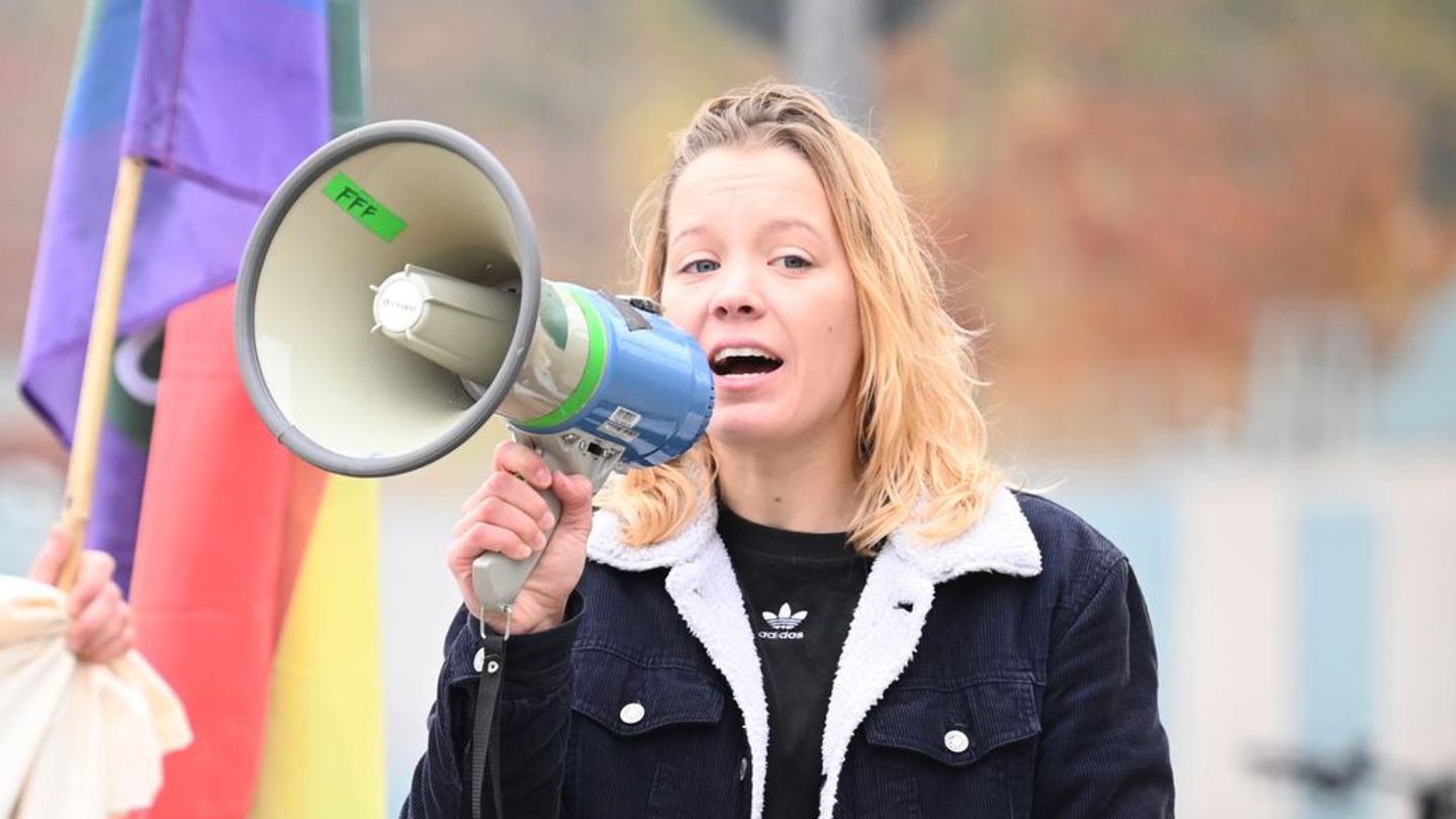 Carla Reemtsma ist neben Luisa Neubauer ein prominentes Gesicht von Fridays for Future in Deutschland Carla Reemtsma ist neben Luisa Neubauer ein prominentes Gesicht von Fridays for Future in Deutschland