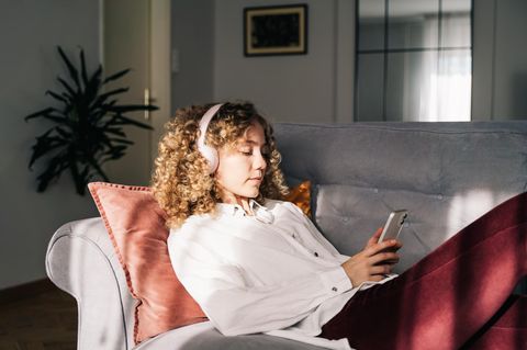 Rastlosigkeit: Die Stille mit Musik übertünchen