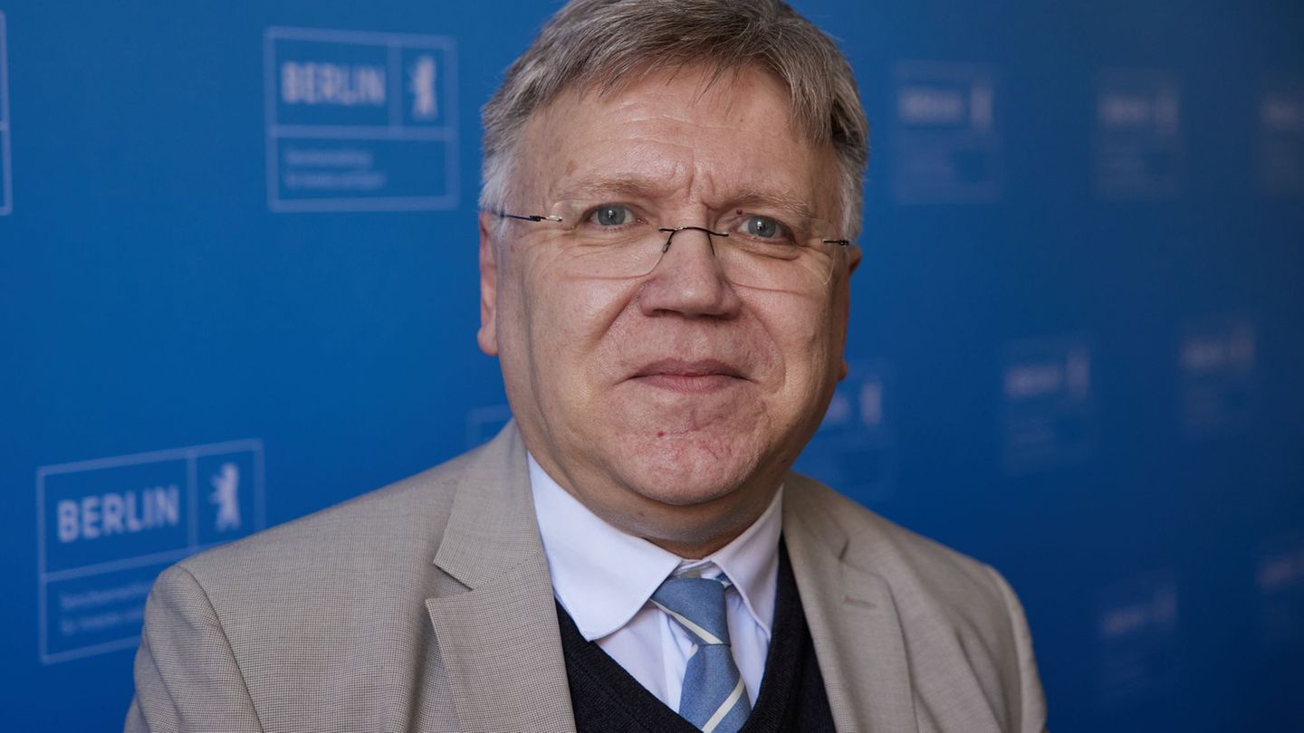 Landeswahlleiter Stephan Bröchler hat bereits mit den Vorbereitungen auf die Abgeordnetenhauswahl 2026 begonnen. (Archivbild) Fo