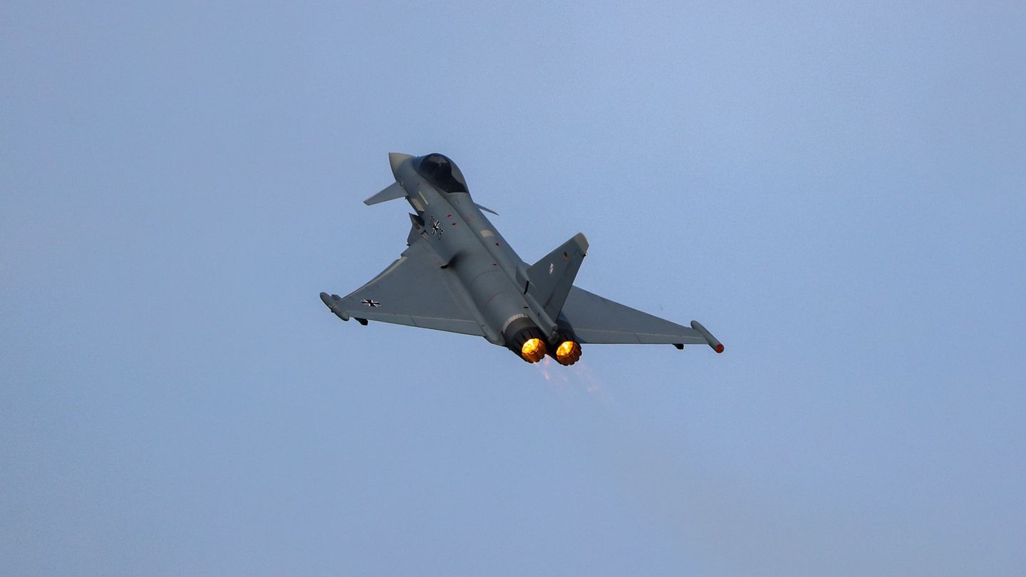 Ein "Eurofighter" der deutschen Luftwaffe. (Symbolfoto) Foto: Christoph Reichwein/dpa