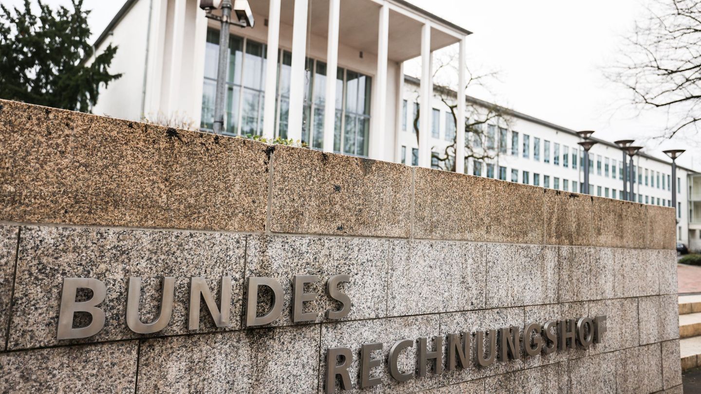 Der Bundesrechnungshof übt deutliche Kritik an Klingbeils Haushalt. (Archivbild) Foto: Oliver Berg/dpa