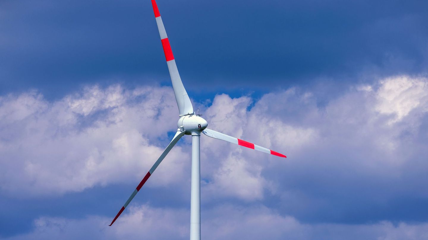 Pläne von Bundeswirtschaftsministerin Reiche, die auch die Windkraft betreffen, kommentiert die IG Metall Küste kritisch. (Symbo