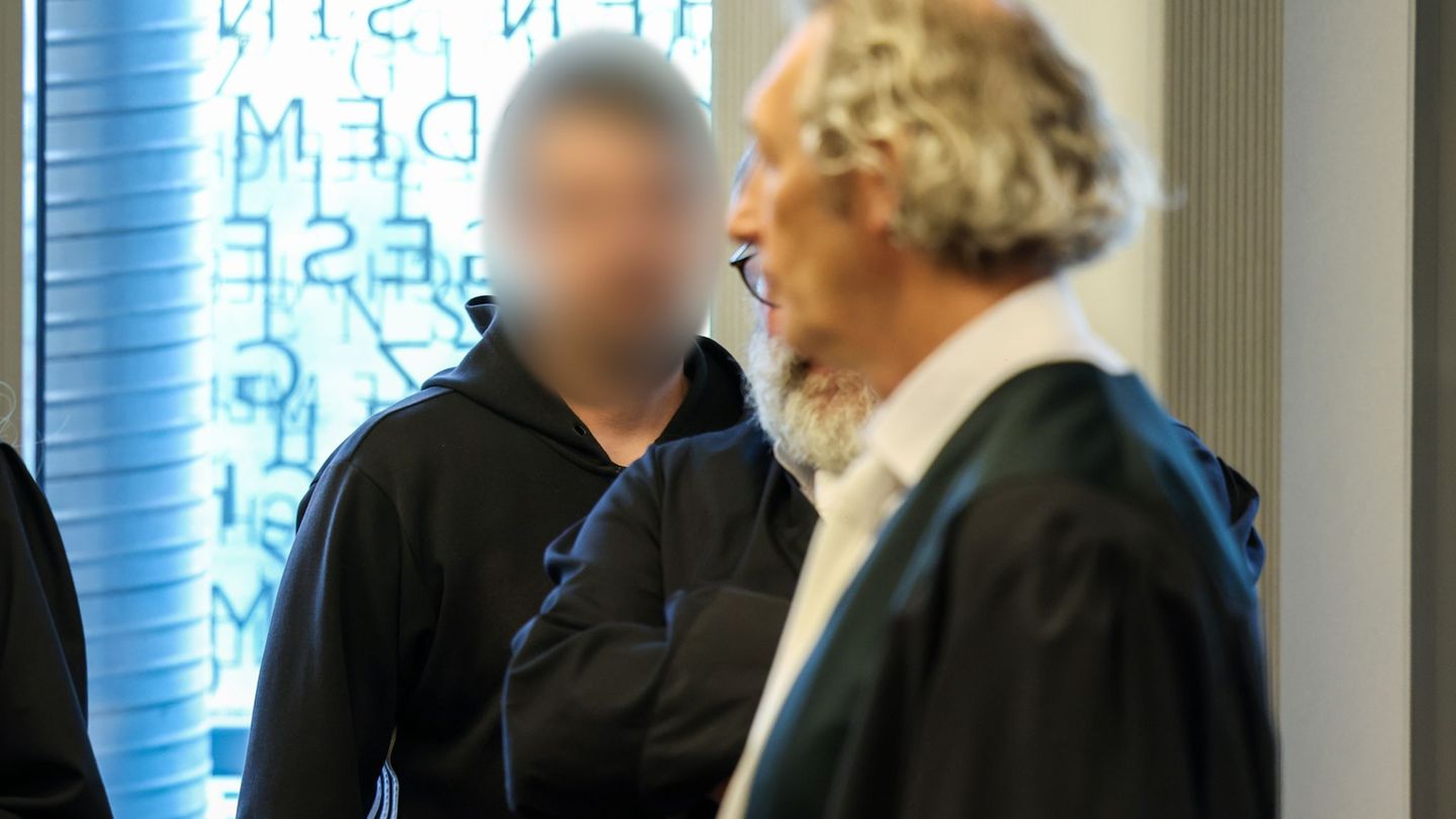 Der Kommissariatsleiter wurde nach einer Panne bei Brandermittlungen versetzt. (Archivbild) Foto: Christoph Reichwein/dpa