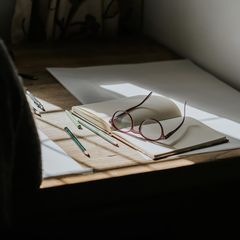 Viel zutun: Sind Beamte wirklich besser dran?
