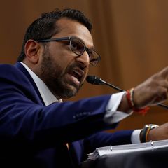 "Politischer Clown" – FBI-Chef Katel gerät bei Anhörung mit US-Senator aneinander